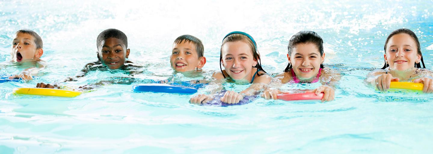 Children swimming lessons banner
