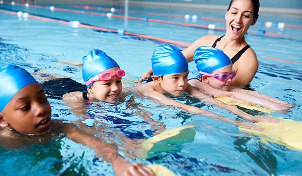 Become a swimming teacher image